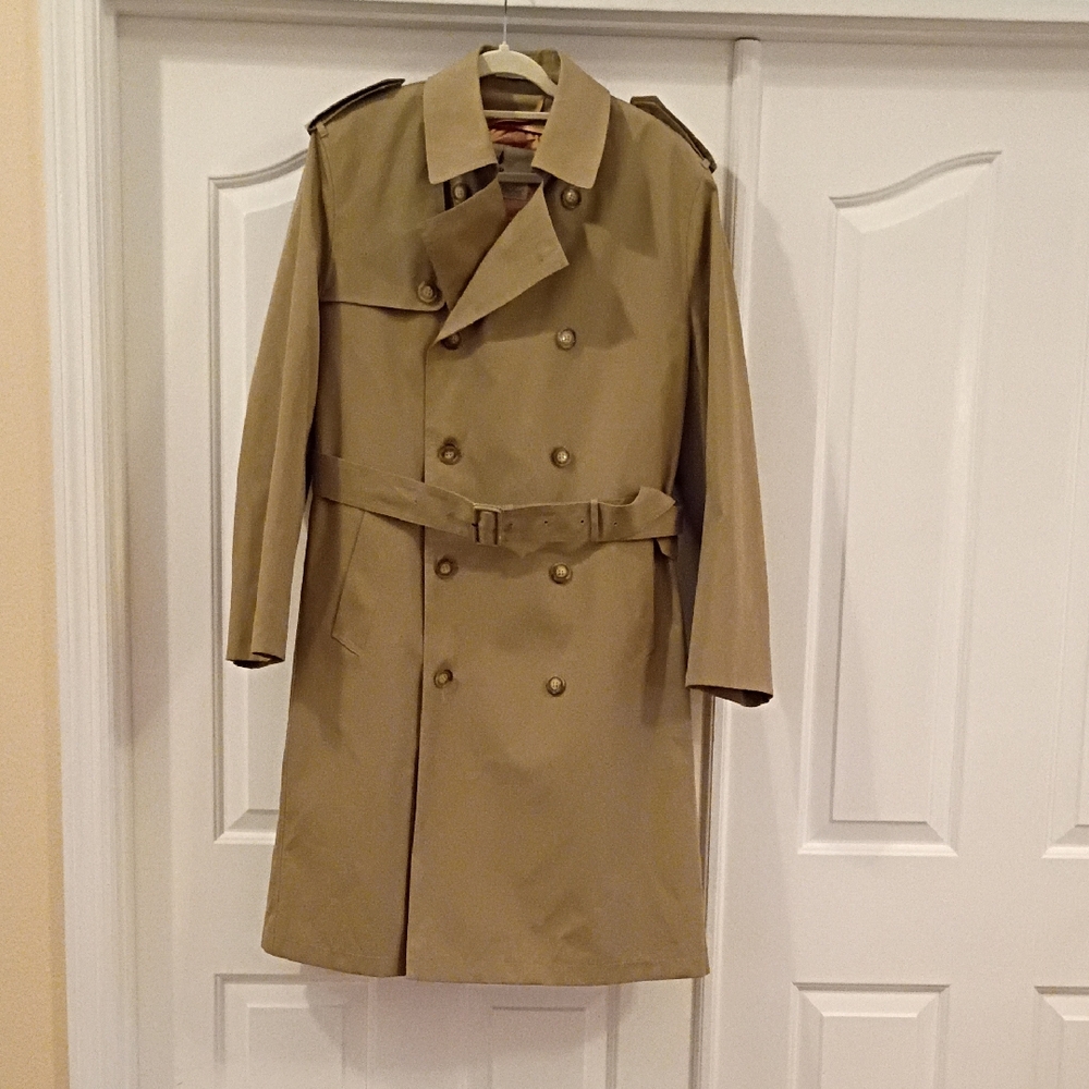 Men's Double-Breasted Tan Trench Coat
